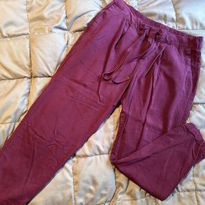 Old Navy Size 4, cropped dress/casual slacks.